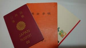 遺品整理、通帳、パスポート